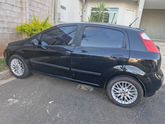 FIAT PUNTO 1.6 ESSENCE 16V FLEX 4P AUTOMATIZADO